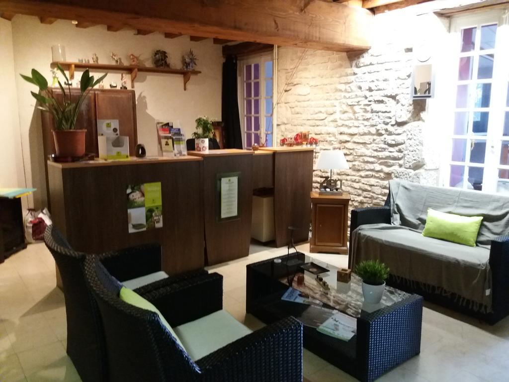莱克鲁斯79餐厅酒店 Chassignelles 外观 照片
