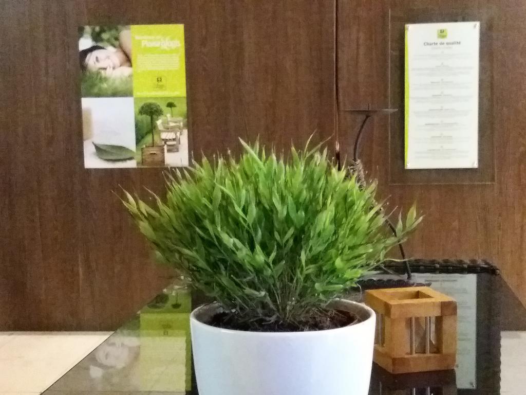 莱克鲁斯79餐厅酒店 Chassignelles 外观 照片