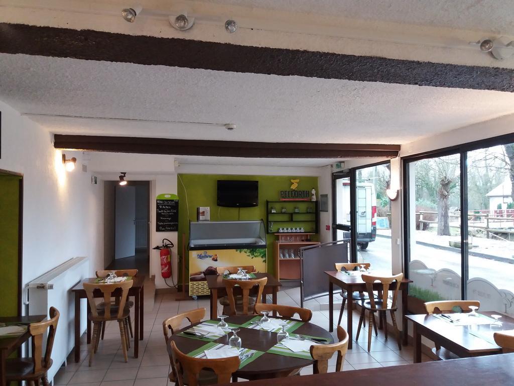 莱克鲁斯79餐厅酒店 Chassignelles 外观 照片